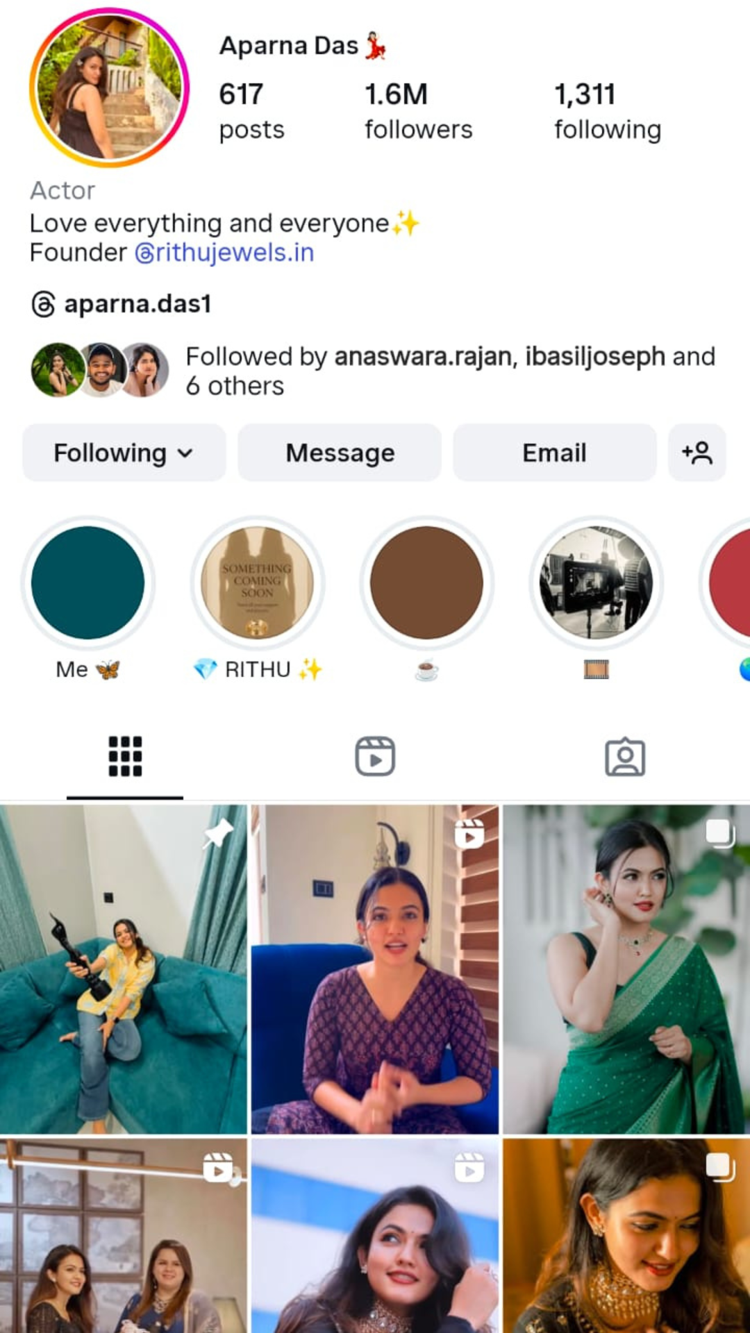 Instagram influencer profile page image